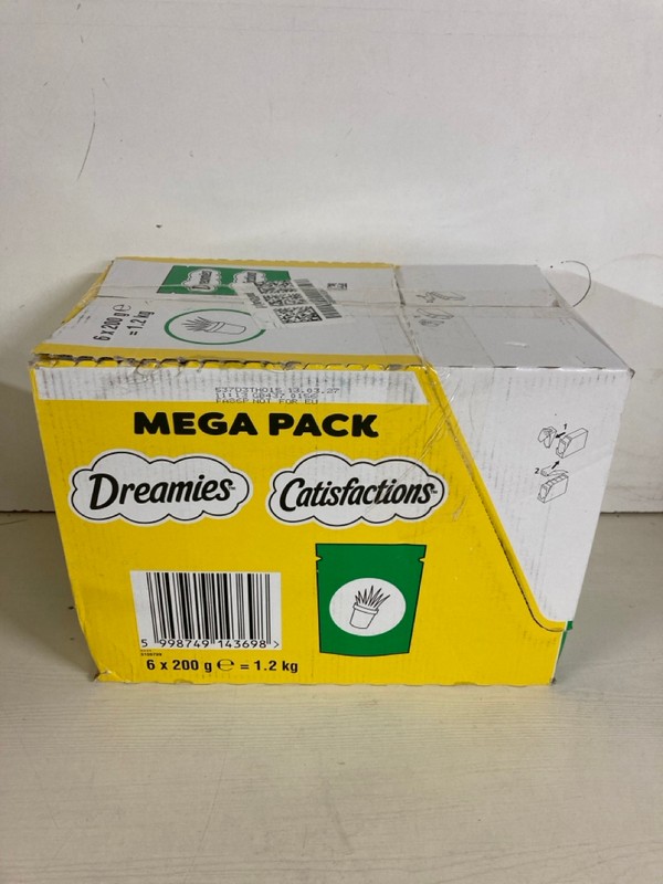 Lot 183  
            Nottingham SR5 - Delivery Only 

                
3 X PET FOOD ITEMS TO INC DREAMIES MEGA PACK