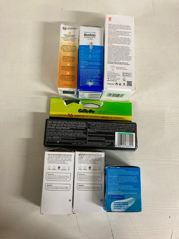 Lot 184  
            Nottingham SR5 - Delivery Only 

                
BOX OF ITEMS TO INC CALUPSO SUN CREAM