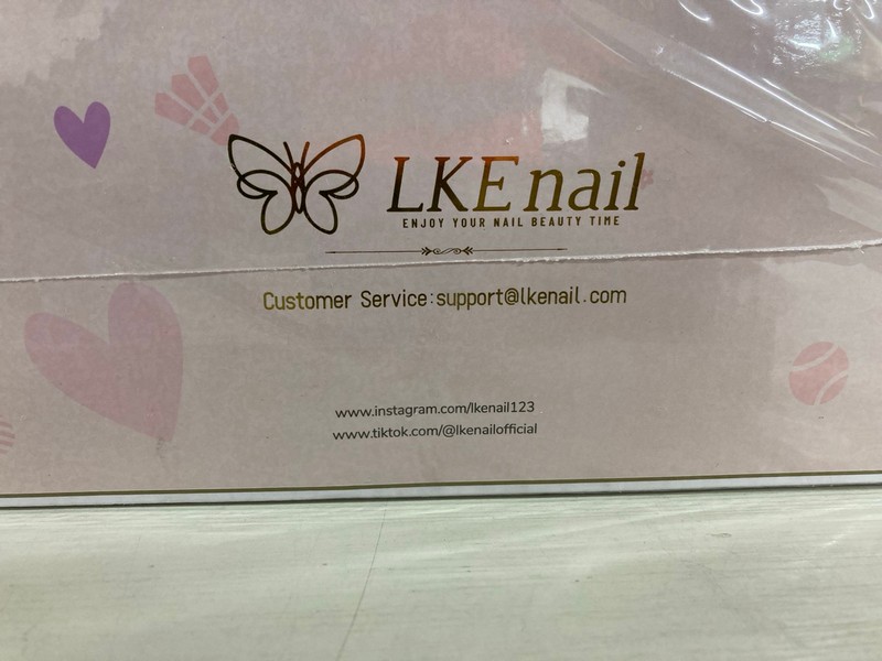 Lot 186  
            Nottingham SR5 - Delivery Only 

                
2 X GIFT SETS TO INC SANCTUARY SPA