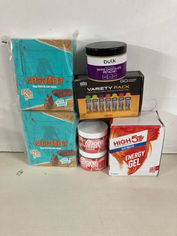Lot 188  
            Nottingham SR5 - Delivery Only 

                
BOX OF VARIOUS ITEMS TO INC HIGH 5 ENERGY GELS