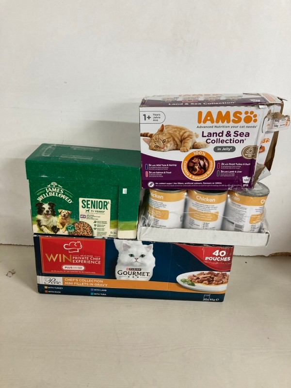 Lot 189  
            Nottingham SR5 - Delivery Only 

                
BOX OF PET ITEMS TO INC IAMS