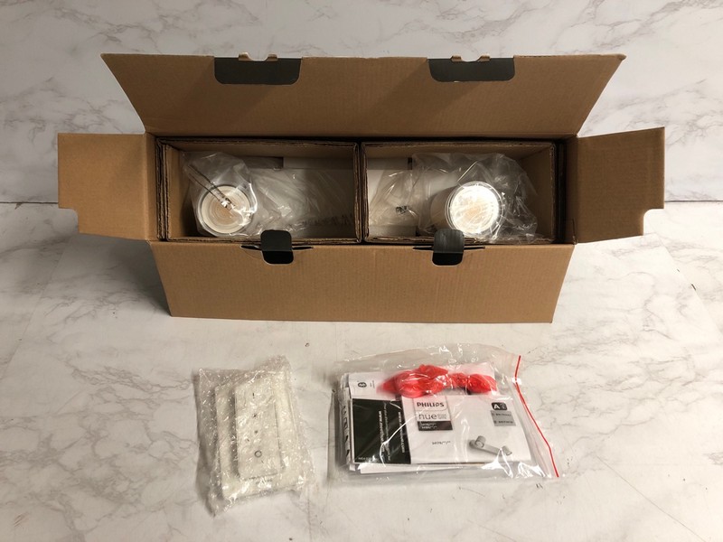 Lot 18  
            Nottingham SR5 - Delivery Only 

                
PHILIPS HUE WHITE AMBIANCE BATHROOM SPOT LIGHT ADORE