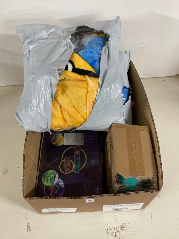 Lot 190  
            Nottingham SR5 - Delivery Only 

                
BOX OF CHILDRENS TOYS TO INC ZURU RAINBOCORNS