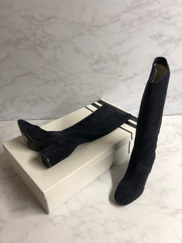 Lot 19  
            Nottingham SR5 - Delivery Only 

                
SADIE BLUE NAVY KNEE HIGH BOOTS SIZE:40