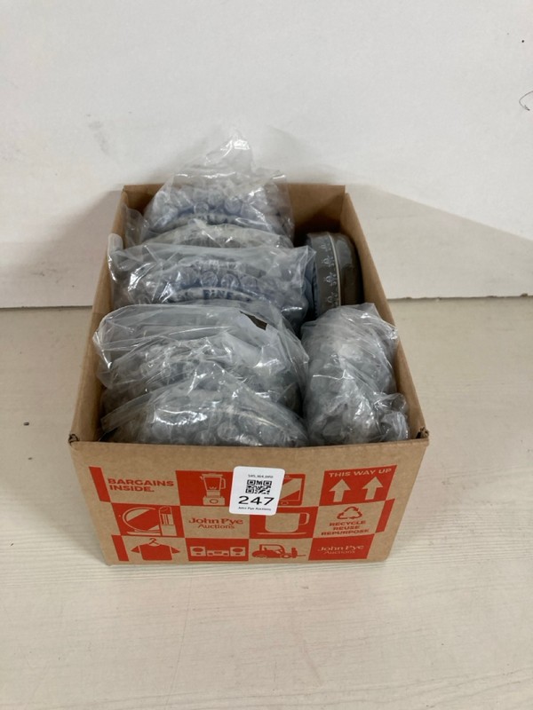 Lot 247  
            Nottingham SR5 - Delivery Only 

                
8 X REUZEL HAIR CREAMS