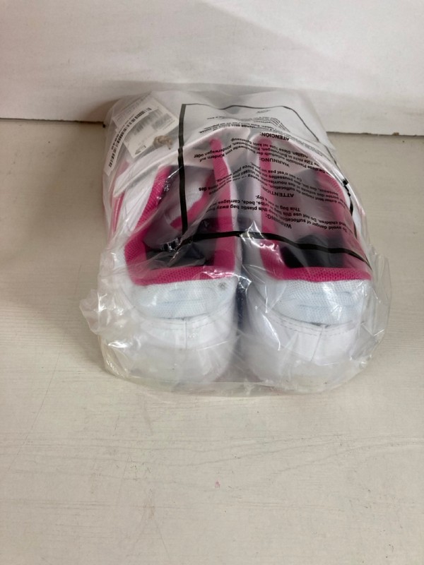 Lot 249  
            Nottingham SR5 - Delivery Only 

                
2 X PAIRS OF TRAINERS TO INC ADIDAS TENSAUR SPORT 2.0 SIZE:UK3 1/2