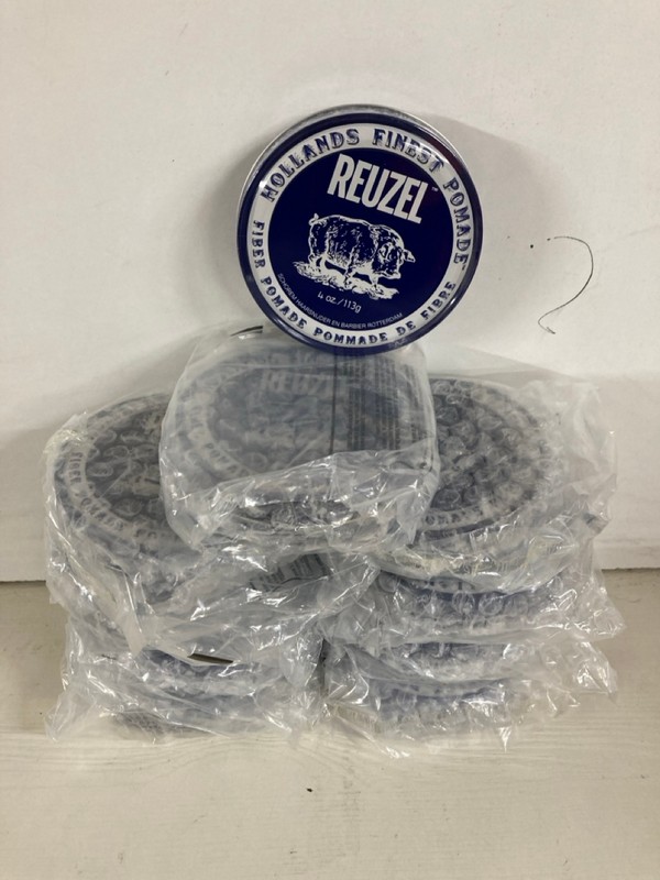 Lot 275  
            Nottingham SR5 - Delivery Only 

                
BOX OF REUZEL HAIR WAX