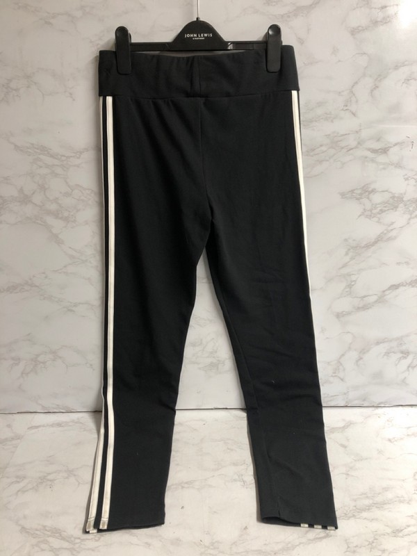 Lot 30  
            Nottingham SR5 - Delivery Only 

                
ADIDAS KIDS 3 STRIPE TRACKSUIT BOTTOMS SIZE:7-8 YEARS