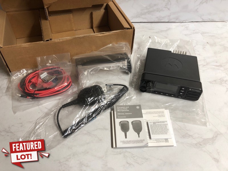 Lot 32  
            Nottingham SR5 - Delivery Only 

                
MOTOROLA DM4600E UHF1 LP CD MBAR504N - ORIGINA; RRP: £510