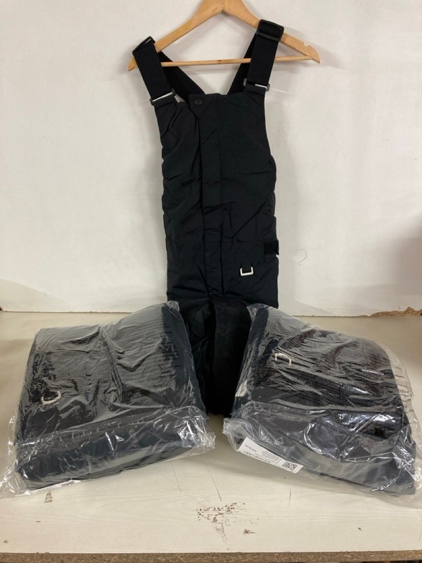 Lot 355  
            Nottingham SR5 - Delivery Only 

                
3 X WATER-RESISTANT INSULATED SNOW BIB DUNGAREES/OVERALLS - BLACK - SIZE UK LARGE...