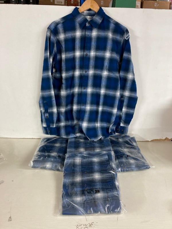 Lot 369  
            Nottingham SR5 - Delivery Only 

                
5 X MENS LONG-SLEEVED FLANNEL SHIRT - SIZE - UK S (SEALED) COMBINED RRP - £99.95