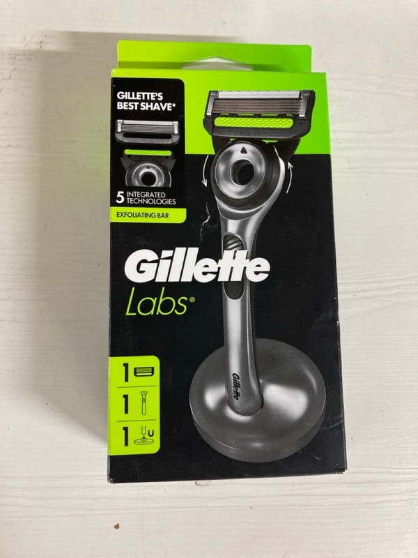 Lot 441  
            Nottingham SR5 - Delivery Only 

                
3 X GILLETTE BEST SHAVE RAZORS (18+ ID REQUIRED) - Image 2