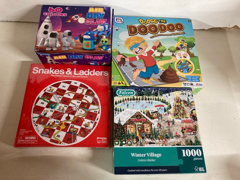 Lot 470  
            Nottingham SR5 - Delivery Only 

                
BOX OF VARIOUS ITEMS TO INC MONOPOLY THE MEGA EDITION - Image 2