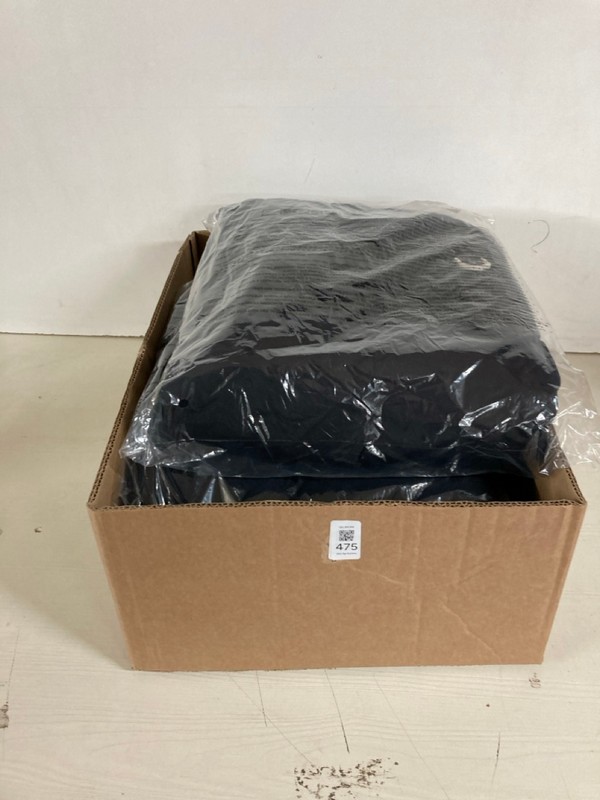 Lot 475  
            Nottingham SR5 - Delivery Only 

                
3 X WATER-RESISTANT INSULATED SNOW BIB DUNGAREES/OVERALLS - BLACK - SIZE UK LARGE...