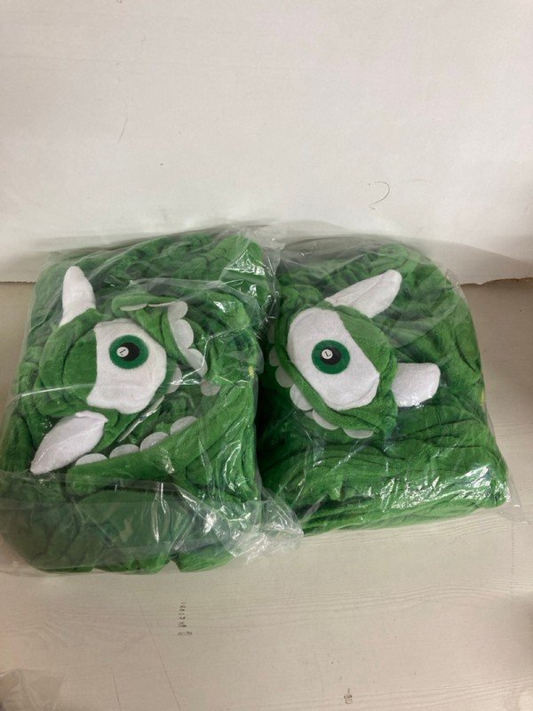 Lot 476  
            Nottingham SR5 - Delivery Only 

                
BOX OF VARIOUS ITEMS TO INC PLUSH SUPER SOFT MUM & BABY PANDA