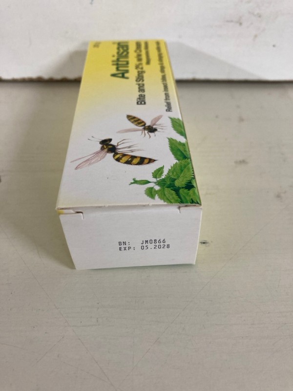 Lot 485  
            Nottingham SR5 - Delivery Only 

                
BOX OF ANTHISAN BITE AND STING CREAM