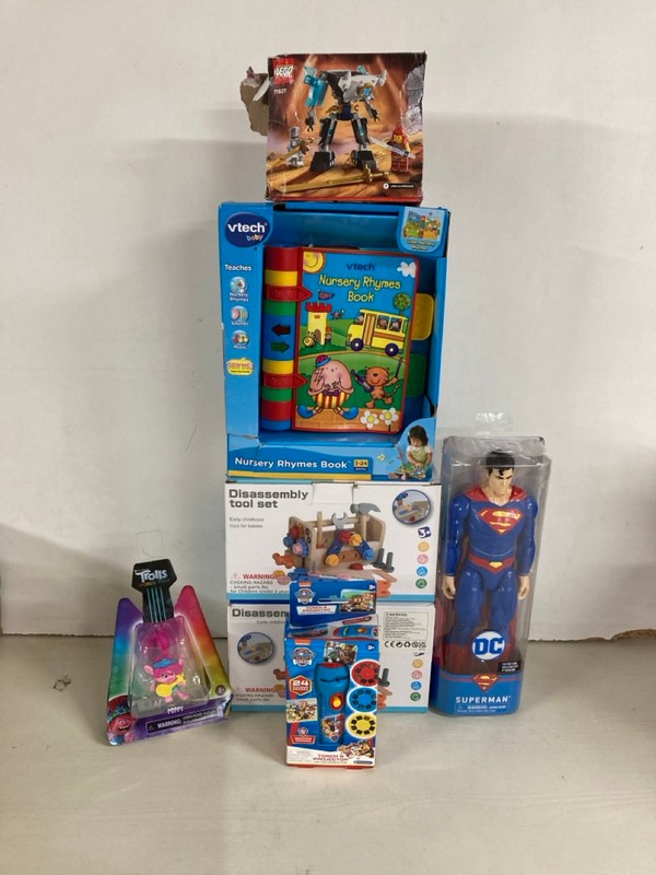 Lot 486  
            Nottingham SR5 - Delivery Only 

                
BOX OF VARIOUS TOYS TO INC LEARN WITH PEPPA PIG PEPPAS PHONIC ALPHABET