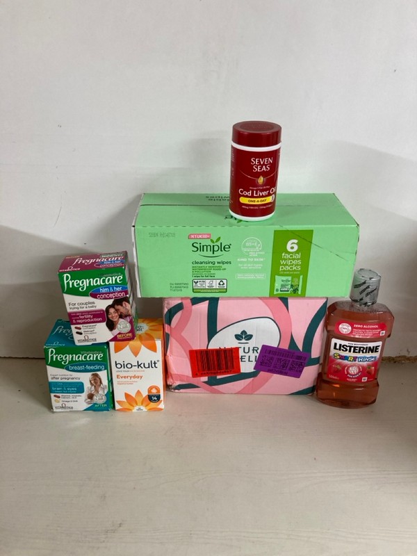 Lot 487  
            Nottingham SR5 - Delivery Only 

                
BOX OF VARIOUS ITEMS TO INC OLD SPICE CAPTAIN DEODORANT STICK