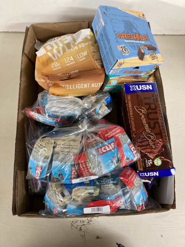 Lot 491  
            Nottingham SR5 - Delivery Only 

                
BOX OF VARIOUS ITEMS TO INC COOKIE DOUGH GRENADE PROTEIN BARS BBE: 08/2026 - Image 3