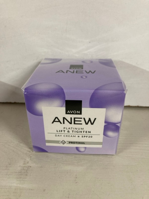 Lot 494  
            Nottingham SR5 - Delivery Only 

                
3 X AVON ANEW PLATINUM LIFT & TIGHTEN DUAL EYE SYSTEM - Image 2