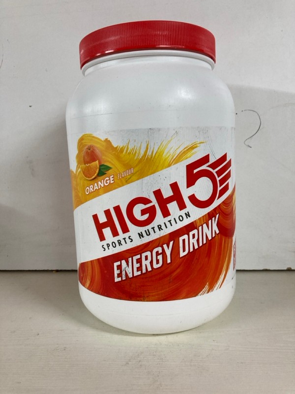 Lot 495  
            Nottingham SR5 - Delivery Only 

                
2 X VARIOUS ITEMS TO INC USN CORE CAFFEINATED BCAA ESSENTIAL AMINO BBE: 02/2026