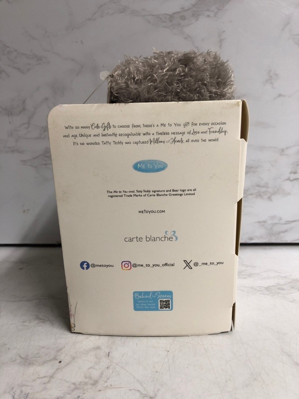 Lot 61  
            Nottingham SR5 - Delivery Only 

                
6 X ME TO YOU HUGS TEDDY BEARS