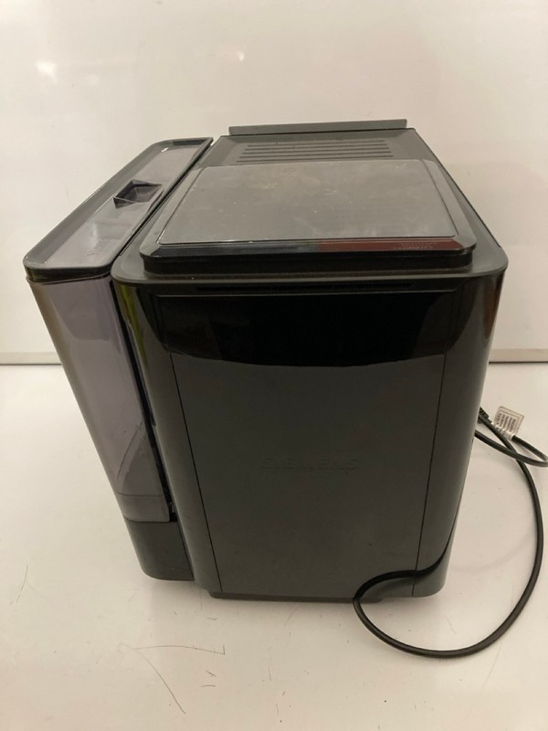 Lot 108  
            Nottingham SR7 – Delivery Only 

                
SIEMENS SMART BEAN TO CUP COFFEE MACHINE MODEL:TP713GB9/02 ORIGINAL RRP £1299.00 ...