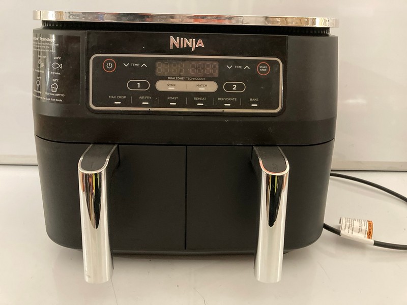 Lot 110  
            Nottingham SR7 – Delivery Only 

                
NINJA FOODI DUAL ZONE 7.6L DUAL BASKET AIR FRYER