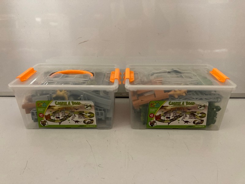 Lot 132  
            Nottingham SR7 – Delivery Only 

                
2 X KIDS CREATE A ROAD PLAYSETS