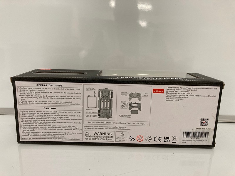 Lot 137  
            Nottingham SR7 – Delivery Only 

                
RASTAR LAND ROVER DEFENDER RC CAR