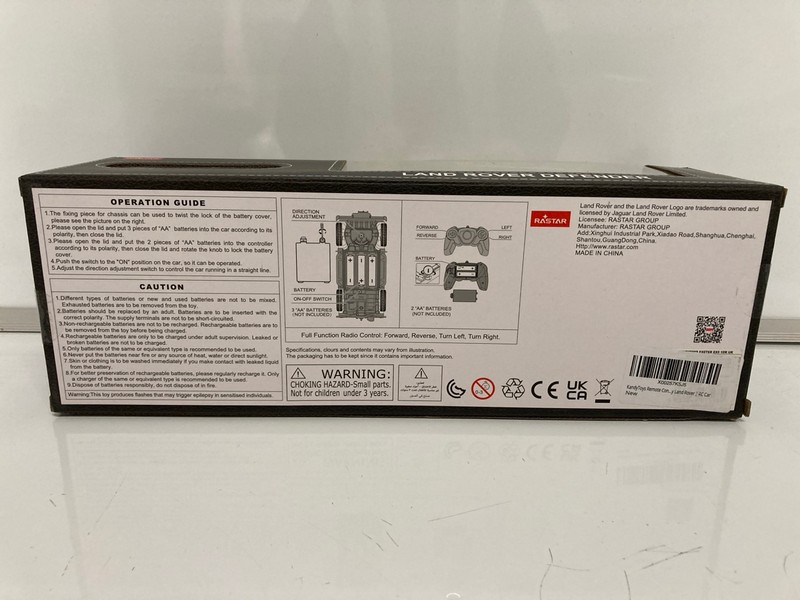 Lot 139  
            Nottingham SR7 – Delivery Only 

                
RASTAR LAND ROVER DEFENDER RC CAR