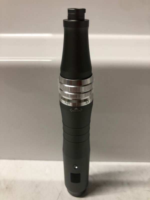 Lot 172  
            Nottingham SR7 – Delivery Only 

                
DR.PEN ULTIMA-M8 AUTO MICRONEEDLE SYSTEM (18+ ID MAY BE REQUIRED)