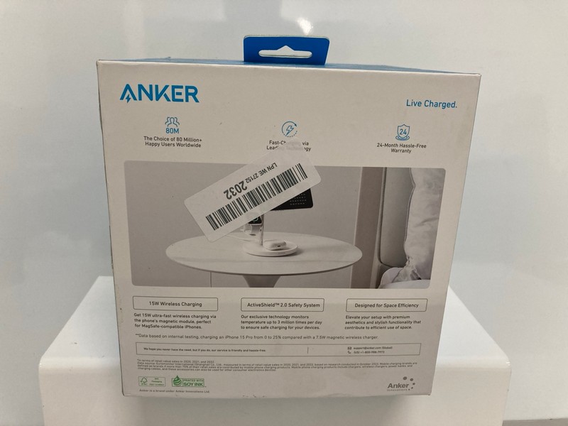 Lot 177  
            Nottingham SR7 – Delivery Only 

                
ANKER 15W MAX WIRELESS 3-IN-1 CHARGING STATION FOR APPLE DEVICES