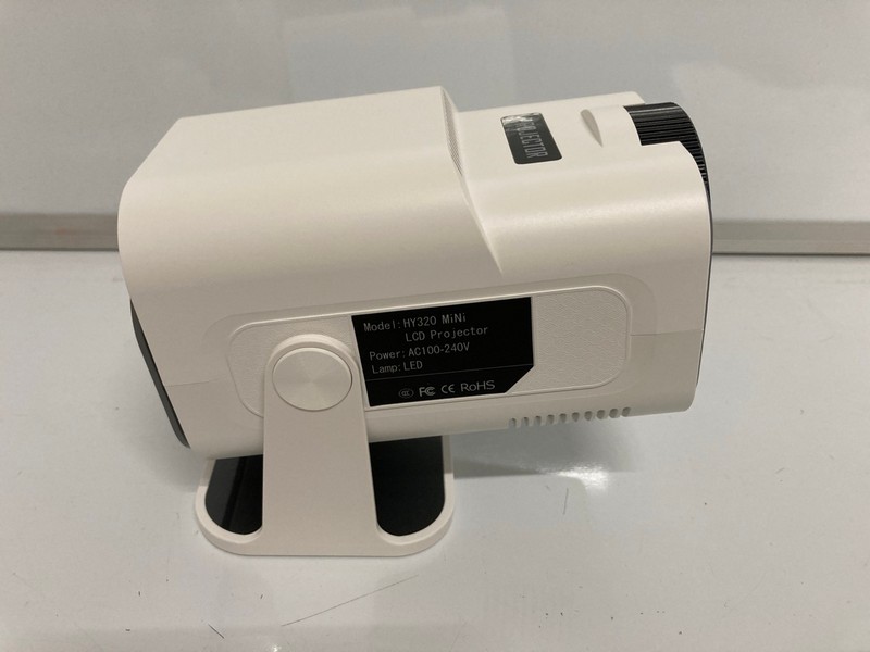 Lot 182  
            Nottingham SR7 – Delivery Only 

                
LED SOURCE MULTIMEDIA PROJECTOR MODEL: HY320 MINI