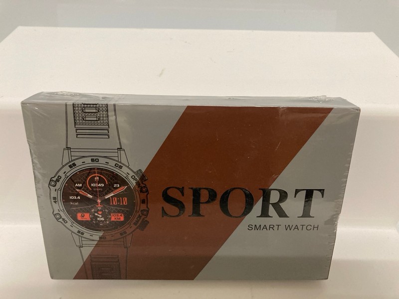 Lot 184  
            Nottingham SR7 – Delivery Only 

                
2 X WATCHES INC SPORT SMART WATCH (SEALED)
