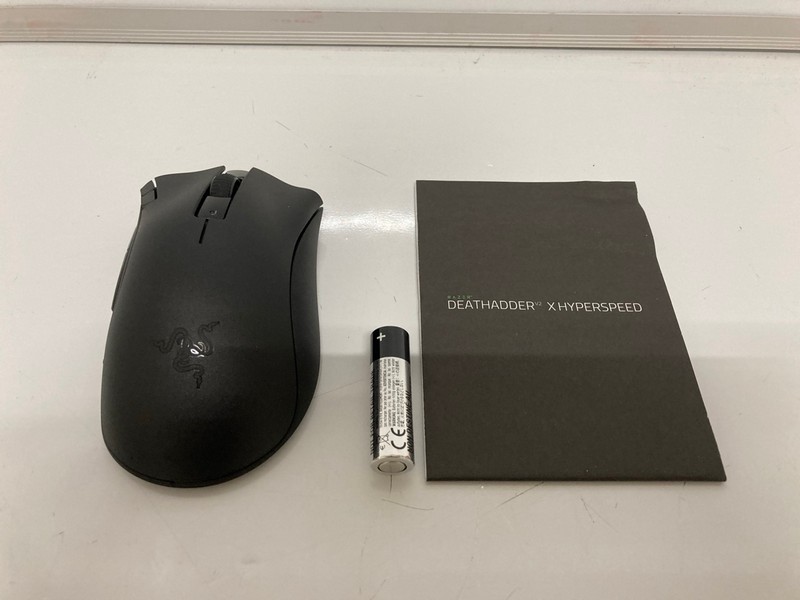 Lot 185  
            Nottingham SR7 – Delivery Only 

                
2 X RAZER GAMING MICE INC DEATHADDER V2 X HYPERSPEED ERGONMOIC WIRELESS GAMING MOUSE