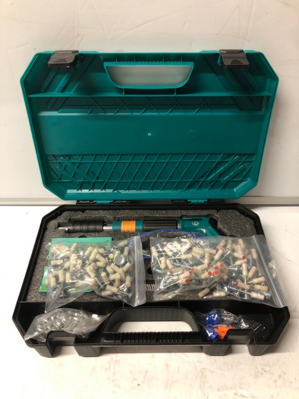 Lot 237  
            Nottingham SR7 – Delivery Only 

                
LIGHT MULTIFUNCTION WALL FASTENING TOOL (18+ ID MAY BE REQUIRED)