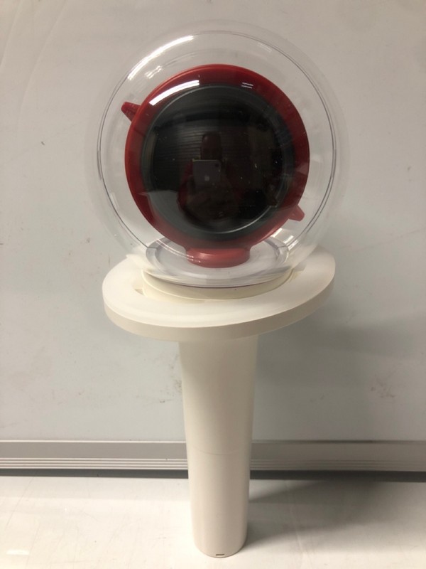 Lot 257  
            Nottingham SR7 – Delivery Only 

                
STRAY KIDS OFFICIAL LIGHT STICK - Image 3