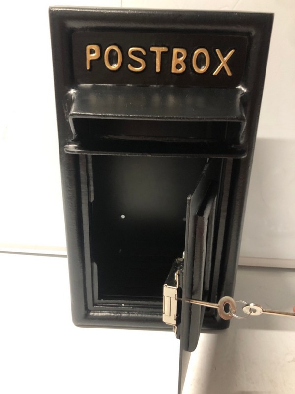 Lot 261  
            Nottingham SR7 – Delivery Only 

                
BLACK METAL POSTBOX WITH KEYS - Image 2