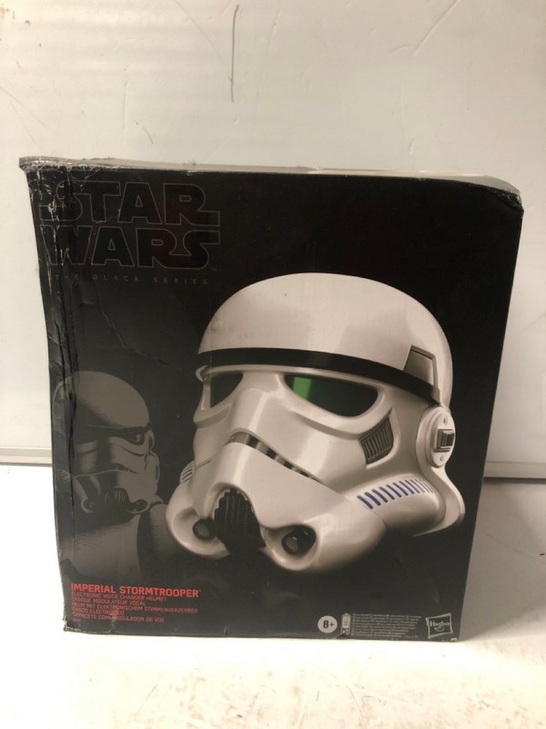 Lot 262  
            Nottingham SR7 – Delivery Only 

                
STAR WARS IMPERIAL STORMTROOPER ELECTRONIC VOICE CHANGER HELMET