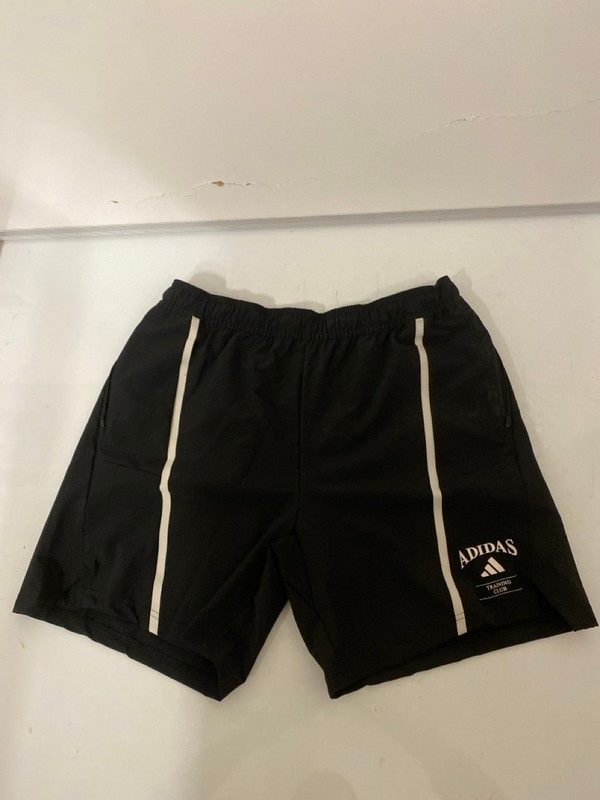 Lot 270  
            Nottingham SR7 – Delivery Only 

                
2 X ADIDAS CLOTHING ITEMS INC TRAINING CLUB SHORTS SIZE: L - Image 2