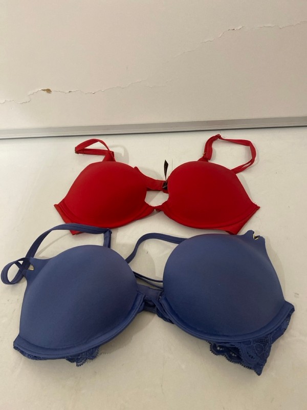 Lot 273  
            Nottingham SR7 – Delivery Only 

                
QTY OF WOMEN'S UNDERWEAR INC BRAS
