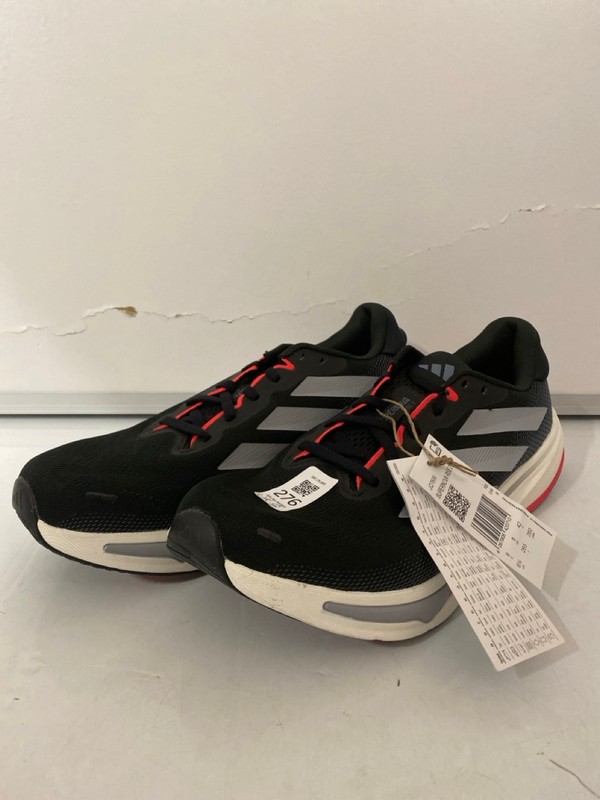 Lot 276  
            Nottingham SR7 – Delivery Only 

                
PAIR OF ADIDAS SUPERNOVA RISE 2 RUNNING SHOES SIZE: UK 8