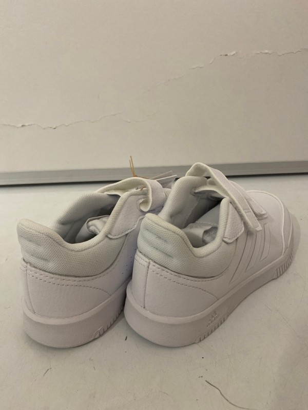Lot 280  
            Nottingham SR7 – Delivery Only 

                
ADIDAS TENSAUR SPORT 2.0 CF KIDS TRAINERS SIZE: UK 12K