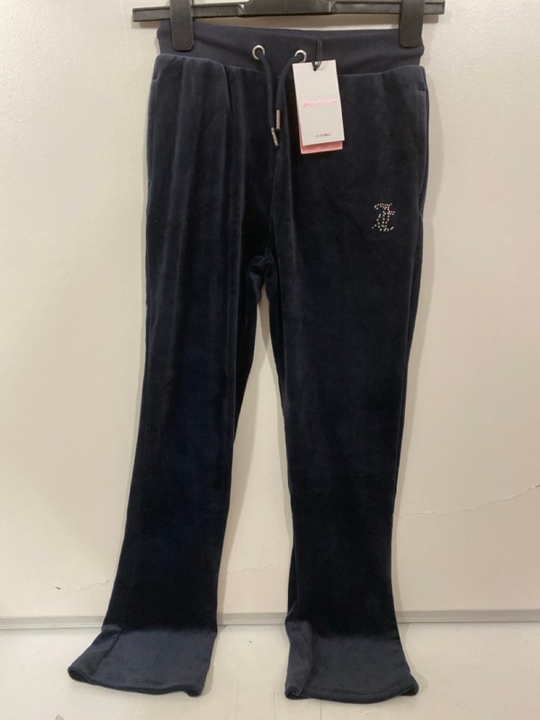 Lot 284  
            Nottingham SR7 – Delivery Only 

                
JUICY COUTURE DIAMANTE EMBELLISHED TRACKSUIT BOTTOMS SIZE: 12/13