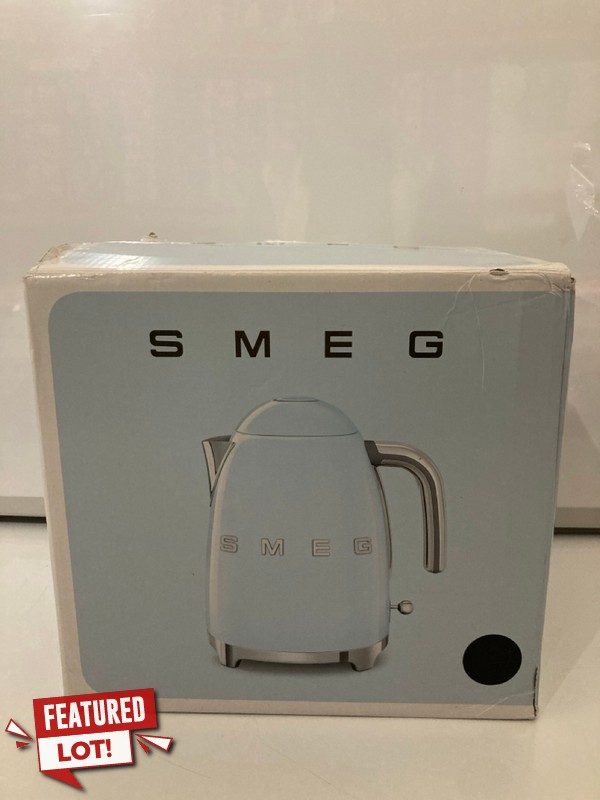 Lot 2  
            Nottingham SR7 – Delivery Only 

                
SMEG BLACK JUG KETTLE ORIGINAL RRP £149.99