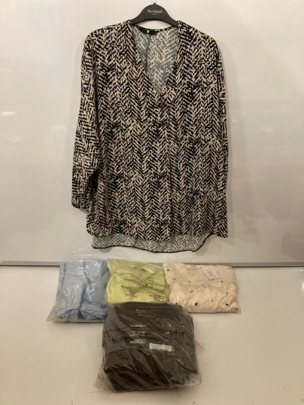 Lot 317  
            Nottingham SR7 – Delivery Only 

                
QTY OF DESIGNER CLOTHING IN VARIOUS SIZES AND DESIGNS