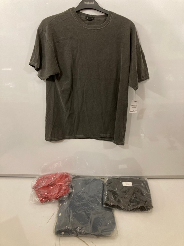 Lot 322  
            Nottingham SR7 – Delivery Only 

                
QTY OF DESIGNER CLOTHING IN VARIOUS SIZES AND DESIGNS