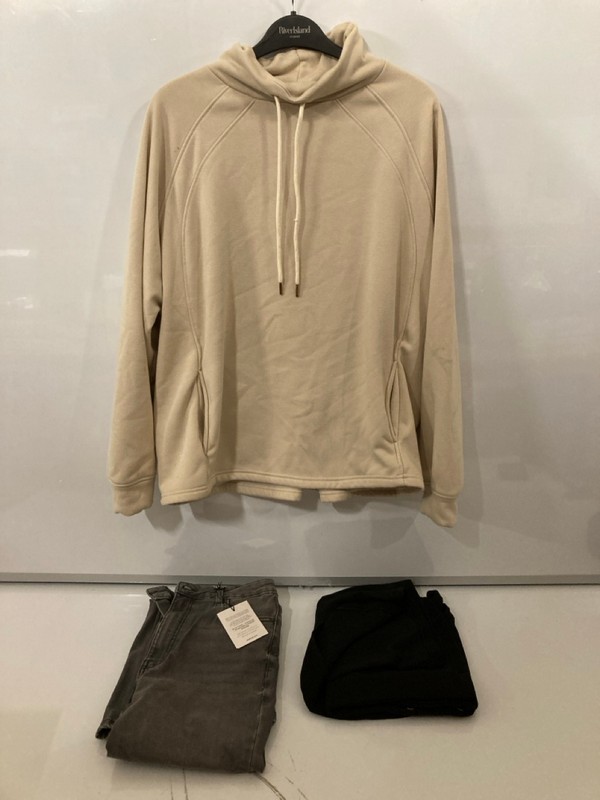 Lot 329  
            Nottingham SR7 – Delivery Only 

                
QTY OF DESIGNER CLOTHING IN VARIOUS SIZES AND DESIGNS