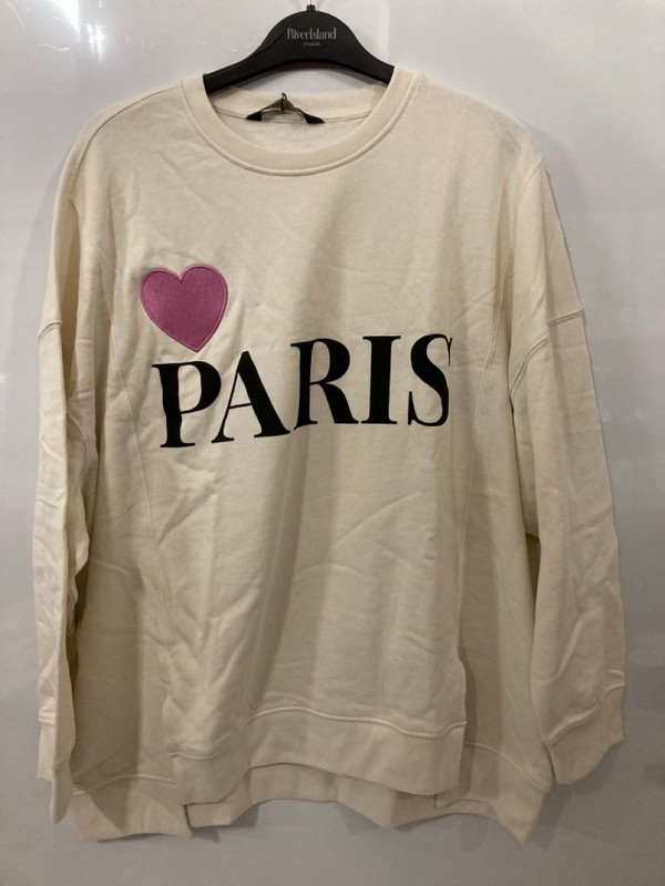 Lot 338  
            Nottingham SR7 – Delivery Only 

                
QTY OF DESIGNER CLOTHING IN VARIOUS SIZES AND DESIGNS - Image 2